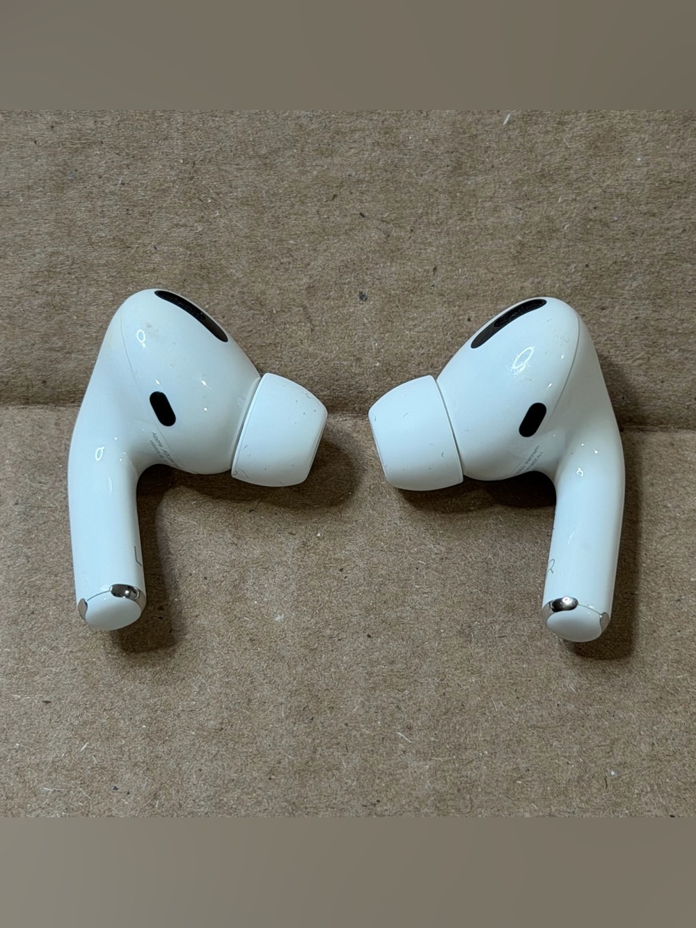 Left & Right Apple AirPods Pro 1st Gen Earbud Only Replacement White Genuine..